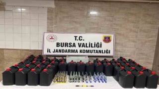 Bursada yol uygulamasında 200 litre etil alkol ve 99 adet alkol kiti ele geçirildi