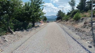 Çameli Belediyesinin yol çalışmalarının ardından mahalle sakinleri daha konforlu ve güvenli ulaşım imkanına kavuştu
