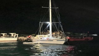 Çanakkale Boğazında makine arızası yaparak sürüklenen tekne kurtarıldı