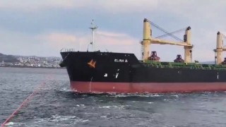 Çanakkale Boğazı’nda Arızalanan ‘ELİNA B’ Çekildi
