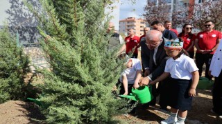 Çanakkalede 78 bin öğrenci okullarına Yeşil Vatan dersiyle başladı