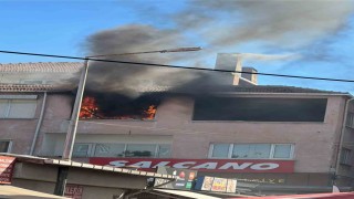 Çanakkalede yanan ev kullanılamaz hale geldi