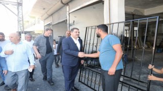 Canpolat, halkla iç içe olmayı sürdürüyor