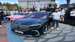 Çekmeköyde otomobil şöleni