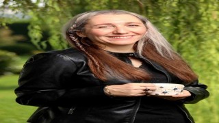 Ceren Ceranın üçüncü romanı Tercih raflardaki yerini aldı