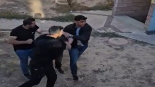 Cezaevi firarisinin yakalandığı anlar kameraya yansıdı