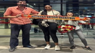 Charli Collier, Kayseriye geldi