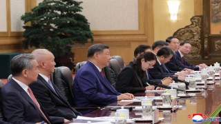 Çin Devlet Başkanı Jinping, Kuzey Kore lideri Kim Jong-Un ile görüştü