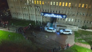 Çorluda 900 polisle şafak operasyonu: Uyuşturucu ve silahlar ele geçirildi