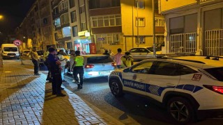 Çorluda abart egzozlu aracın alkollü sürücüsü bekçilere yakalandı, 20 bin 889 lira ceza kesildi