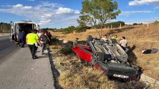 Çorumda otomobil takla attı: 2 yaralı