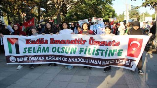 Çorumda yüzlerce kişi Gazze için yürüdü