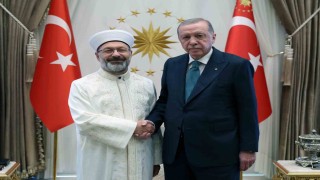 Cumhurbaşkanı Erdoğan eski Diyanet İşleri Başkanı Prof. Dr. Erbaşı kabul etti