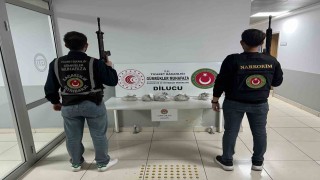 Dilucu Gümrük Kapısında 4 kilo 980 gram eroin ele geçirildi
