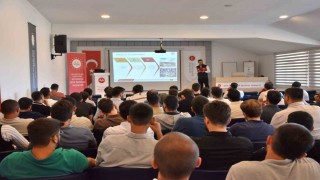 Din görevlisi adaylarına ilk yardım semineri