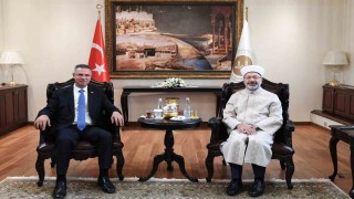 Diyanet İşleri Başkanı Erbaş: Kalbimizin yarısı Filistin olarak atıyor