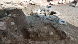 Diyarbakırda 5 ve 11 bin yıllık 6 mezar bulundu