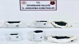 Diyarbakırda 98 kilo uyuşturucu ele geçirildi