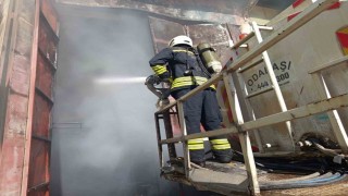 Diyarbakırda depo yangını