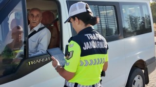 Diyarbakırda jandarmadan 17 ilçede eş zamanlı trafik denetimi