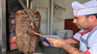 Döner ustası evinde asılı halde bulundu