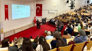 DPÜde Akademik yılın ilk dersi: Filistin Türkiyenin Neyi Olur?