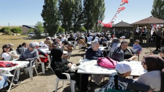 Dumlupınarda bursiyerler geleneksel piknik şöleninde buluştu