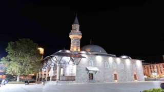 Dünya ikincisi Hafız Ali Turhan, Lala Mustafa Paşa Camiine atandı