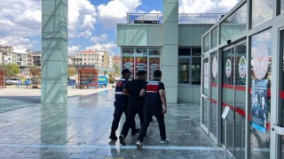 Durduramadığı aracın arkasından ateş edip sürücüyü vuran şüpheli tutuklandı