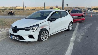Edirnede otomobiller çarpıştı: 1 yaralı