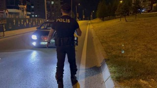 Edirnede şok uygulama: Araçlar didik didik arandı