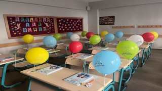 Efelerde 65 bin 500 ücretsiz ders kitabı sıralarda hazır