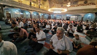 Elazığda Mevlid Kandilinde camiler doldu