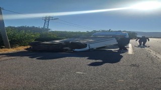 Elazığda otomobil takla attı: 3 yaralı