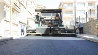 Elazığda yol yenileme çalışmaları devam ediyor