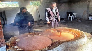 Emet Yağcık köyünde yöresel ve organik pekmez üretim evinde inceleme