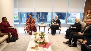 Emine Erdoğan, Gabon Cumhurbaşkanının eşi ile Türkevinde bir araya geldi