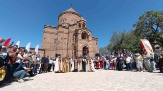 Ermeni ayini sona erdi