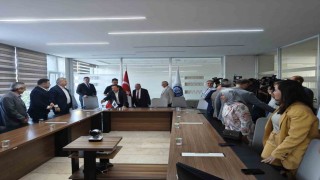 ERÜde hem açılış hem protokol töreni