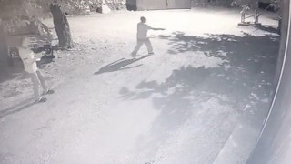 Erzincanda bir garip kovalamaca: İki arkadaş fenerle ayının peşine düştü