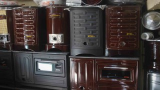 Erzincanda havaların soğumasıyla birlikte sobalara rağbet başladı