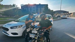 Erzincanda polislerden sürücülere bilgilendirme