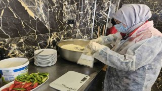 Erzurumda gıda satışı yapan işyerleri denetlendi