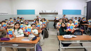 Esenler Belediye Başkanı Göksudan eğitime 8 milyon defter ile dev destek