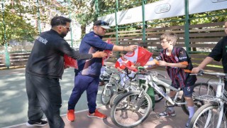 Esenyurt Belediyesinden çocuklara Kış Spor Okullarında bisiklet eğitimi
