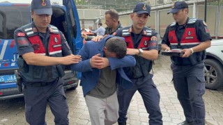 Eşini bardak ve yumruk darbesi ile öldüren koca adliyeye sevk edildi