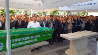 Eski belediye başkanı Hüsamettin Çetinbulut son yolculuğuna uğurlandı