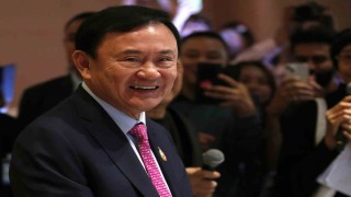 Eski Tayland Başbakanı, yeni seçimler öncesi ülkeyi terk etti