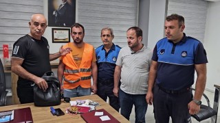 Ev almak için biriktirdiği altın ve parayı parkta unuttu