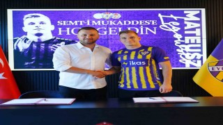 Eyüpspora Polonyalı orta saha